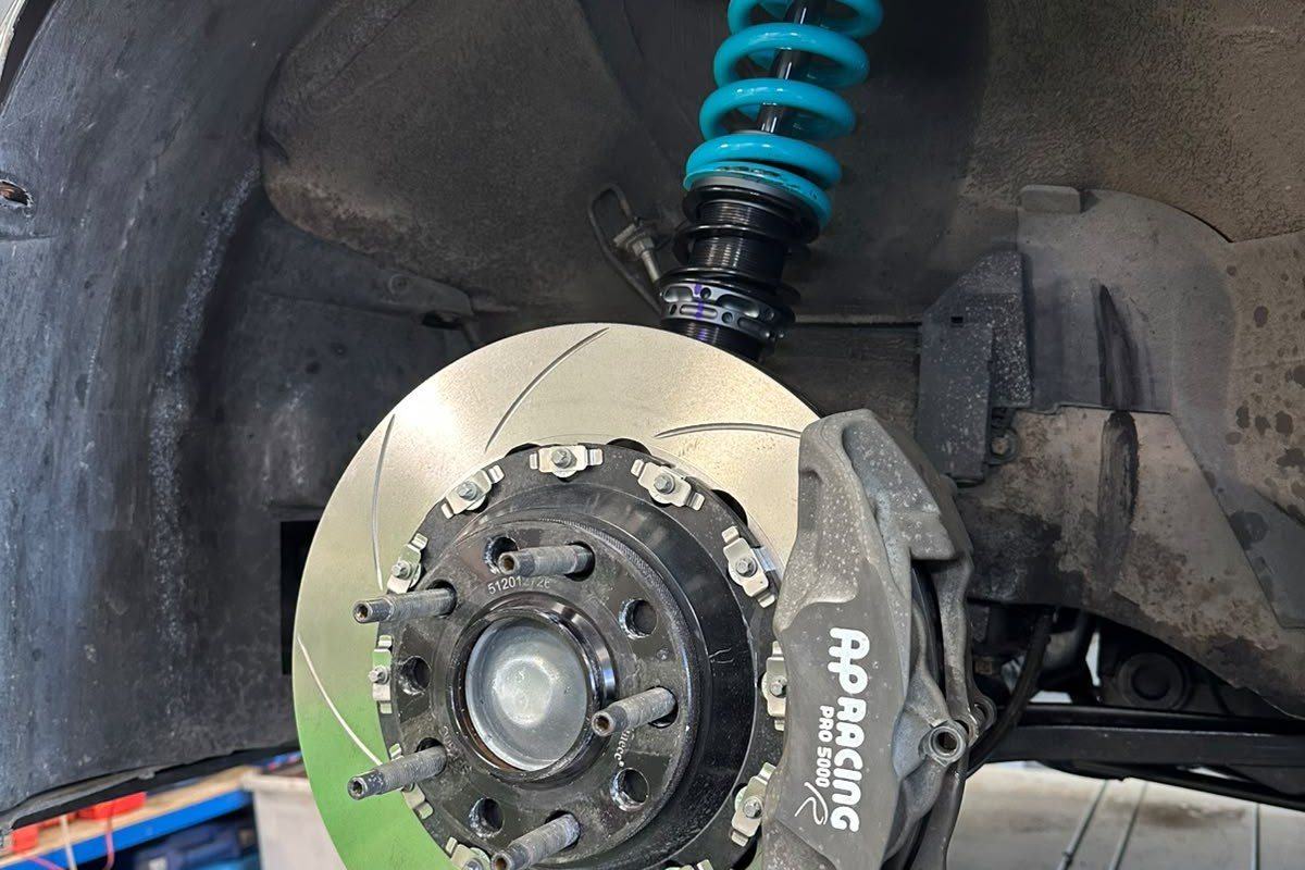 Coilover and big brake kit fitted