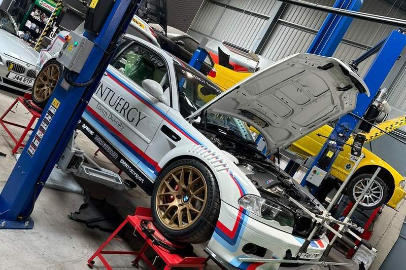 E46 M3 race car being prepared