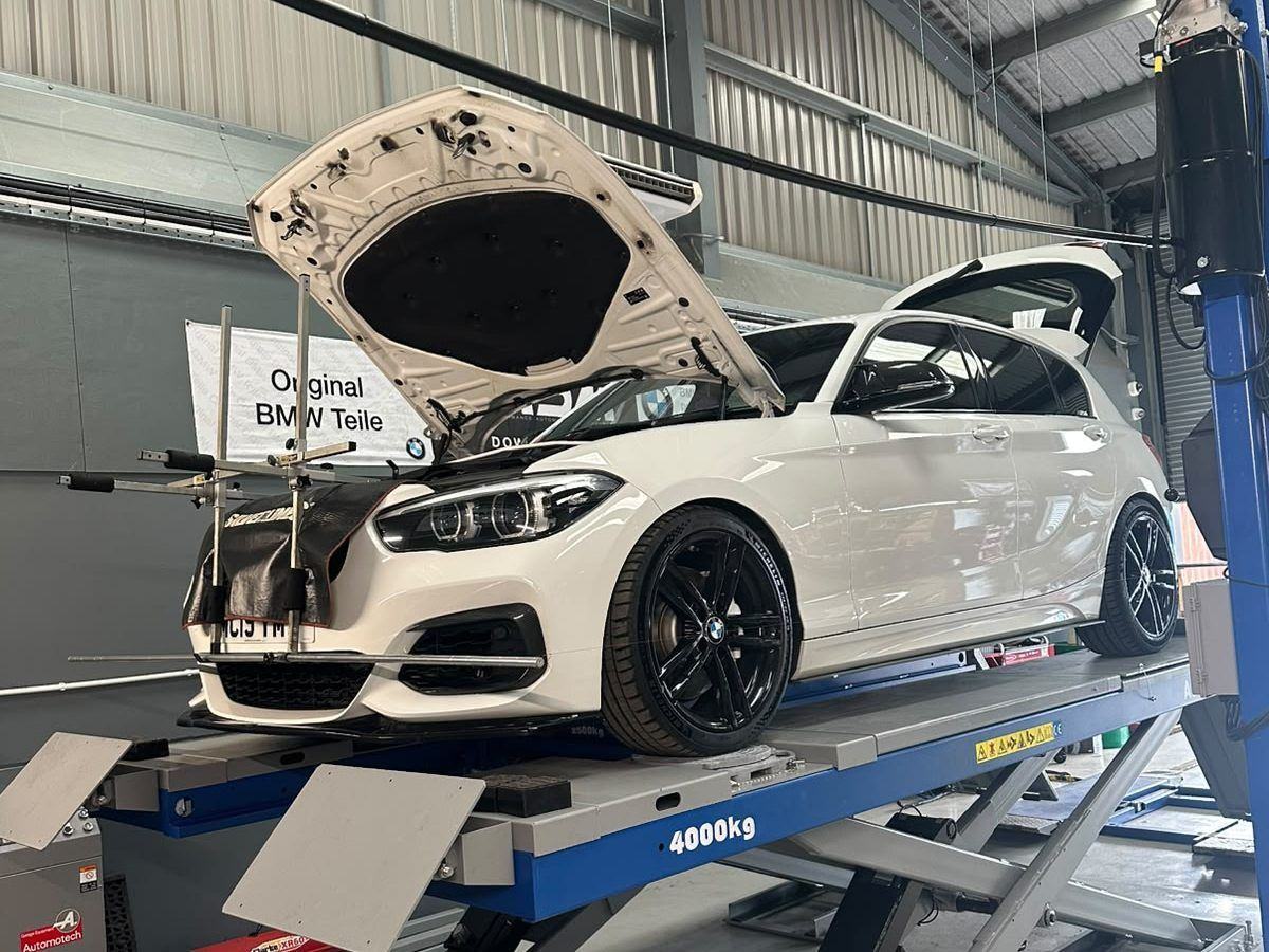 BMW M135i (F20) on the alignment ramp at RDM